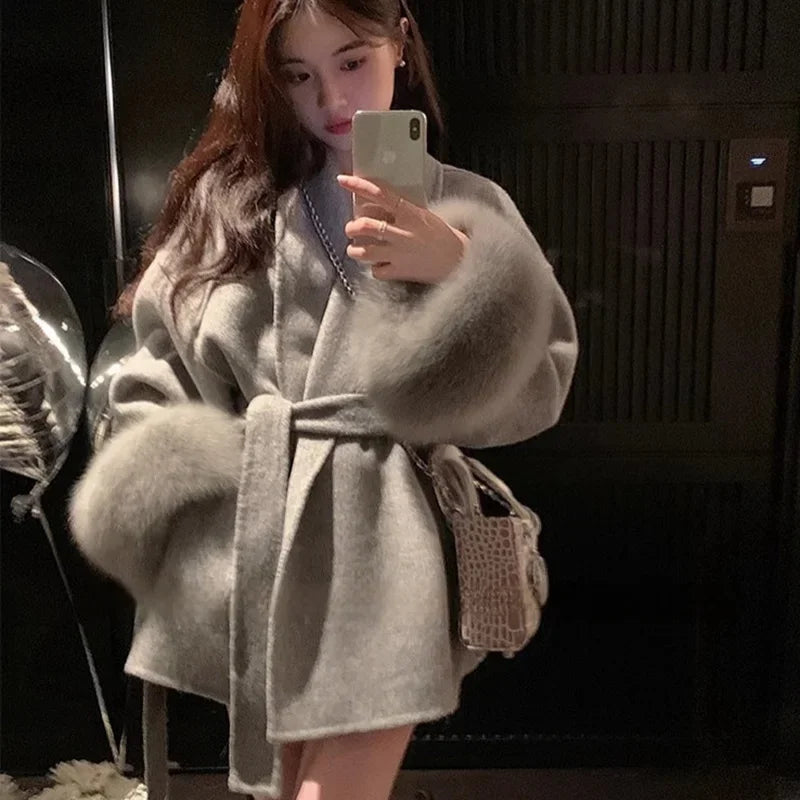 Tossy Women’s Short Wool Coat with Fox Fur – Elegant Double-Sided Overcoat