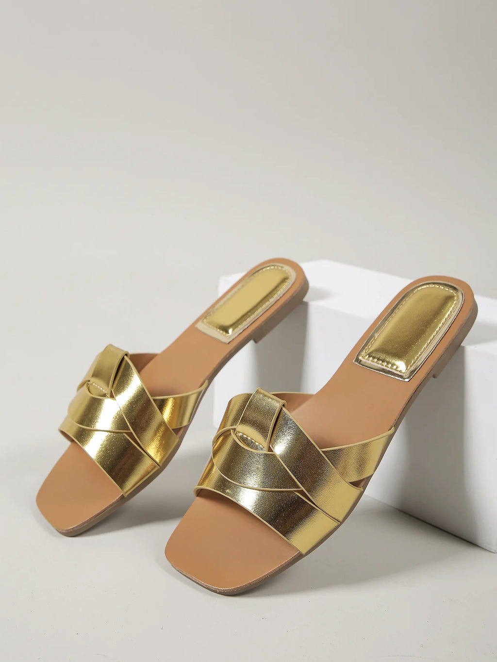 Hot Selling Summer Sandals – Women's Metal Square Toe Flats with Low Heel