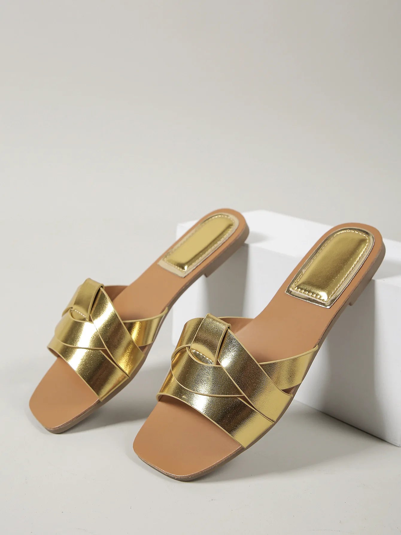 Hot Selling Summer Sandals – Women's Metal Square Toe Flats with Low Heel