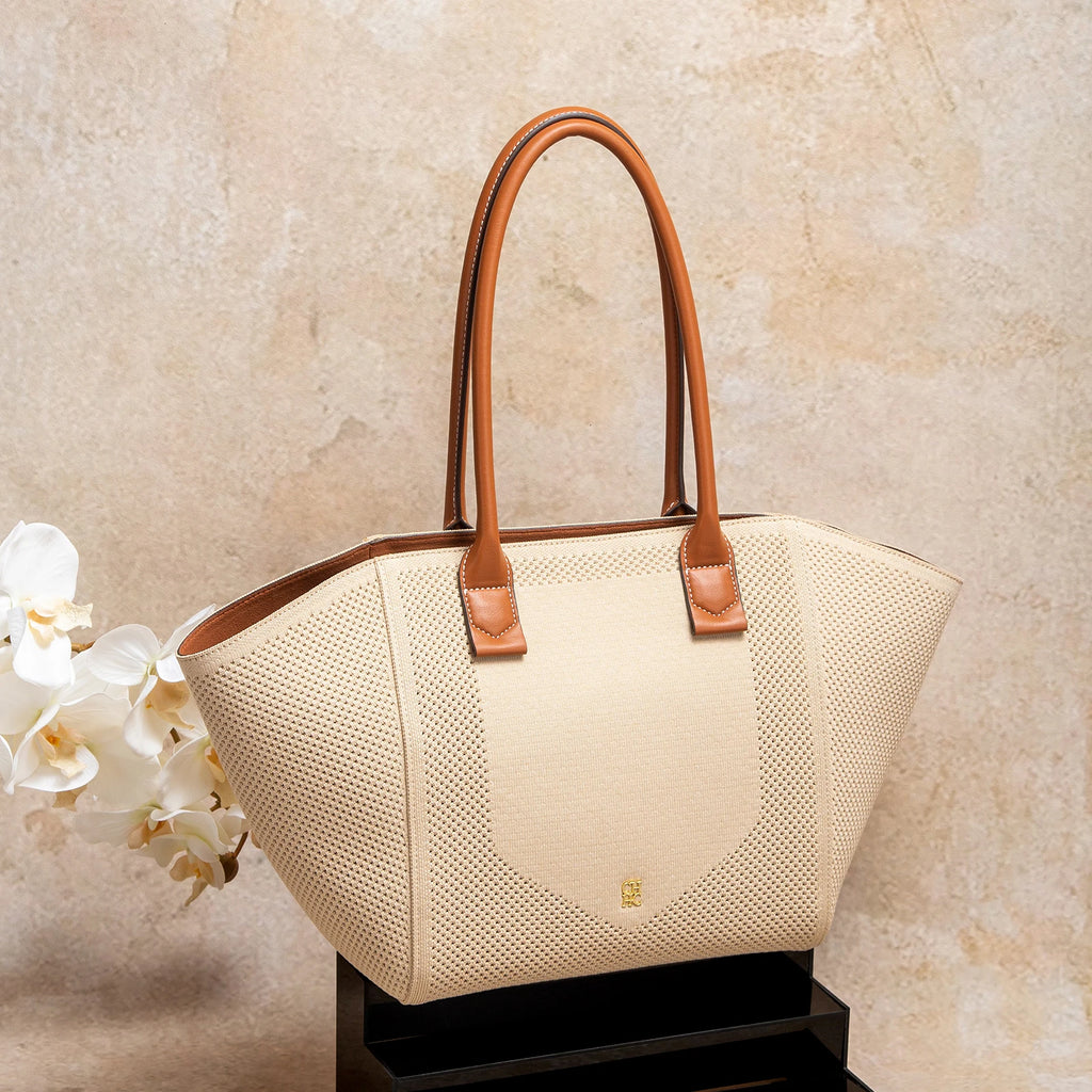 Women's Tote Bag Summer New Fabric Hollow Design Large Capacity