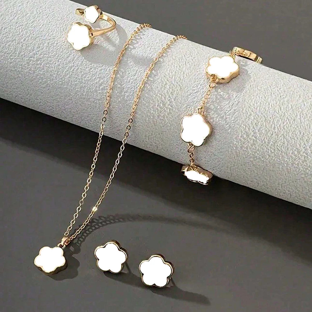 Women's Lucky Clover Jewelry Set – Bracelet, Earrings & Necklace