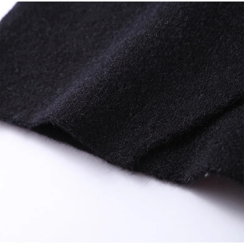 A stylish women's V-neck knitted cardigan for spring, featuring long sleeves, single-breasted design, and Y2K street fashion