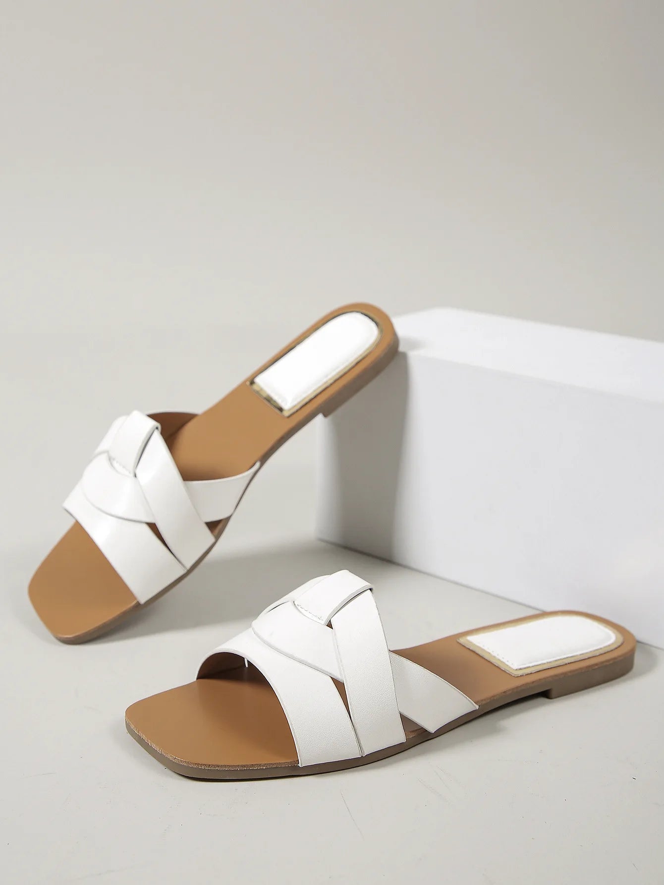 Hot Selling Summer Sandals – Women's Metal Square Toe Flats with Low Heel