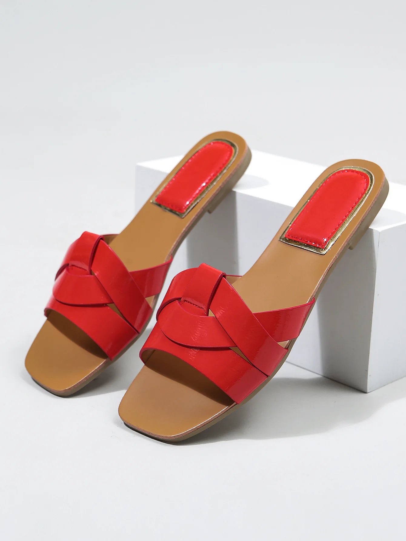 Hot Selling Summer Sandals – Women's Metal Square Toe Flats with Low Heel