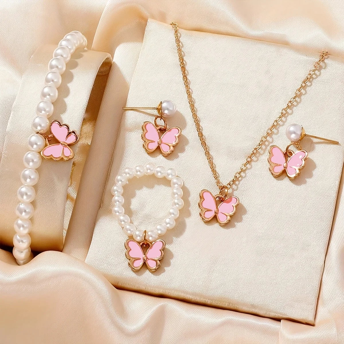 Women's Lucky Clover Jewelry Set – Bracelet, Earrings & Necklace