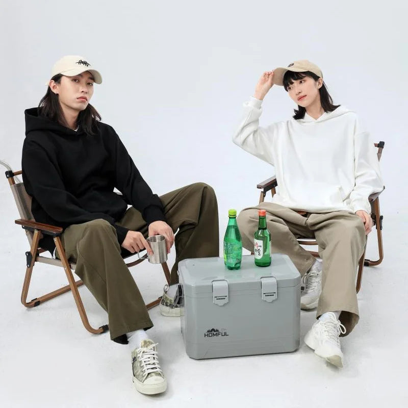 A heavy-duty hooded sweater made from thick cotton and velvet, designed for both men and women