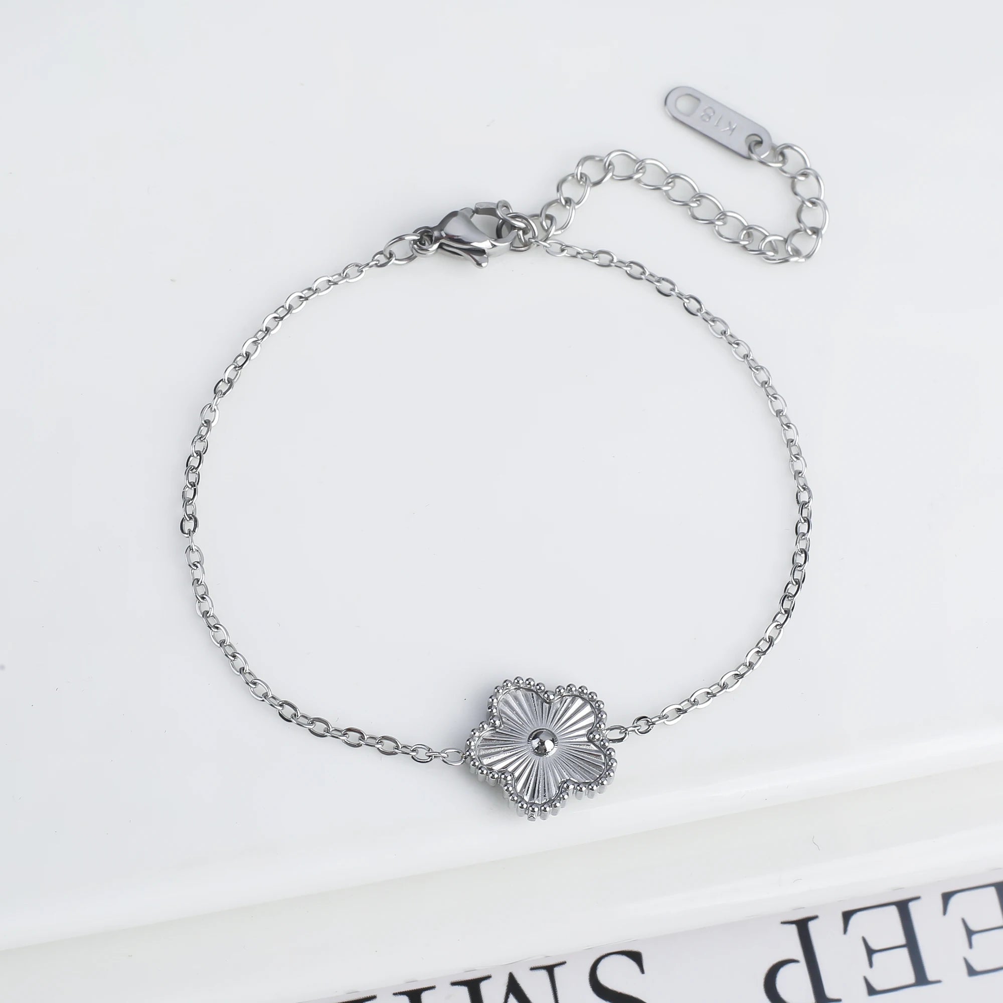 Classic Stainless Steel Five-Flower Bracelet – Adjustable Elegant Jewelry