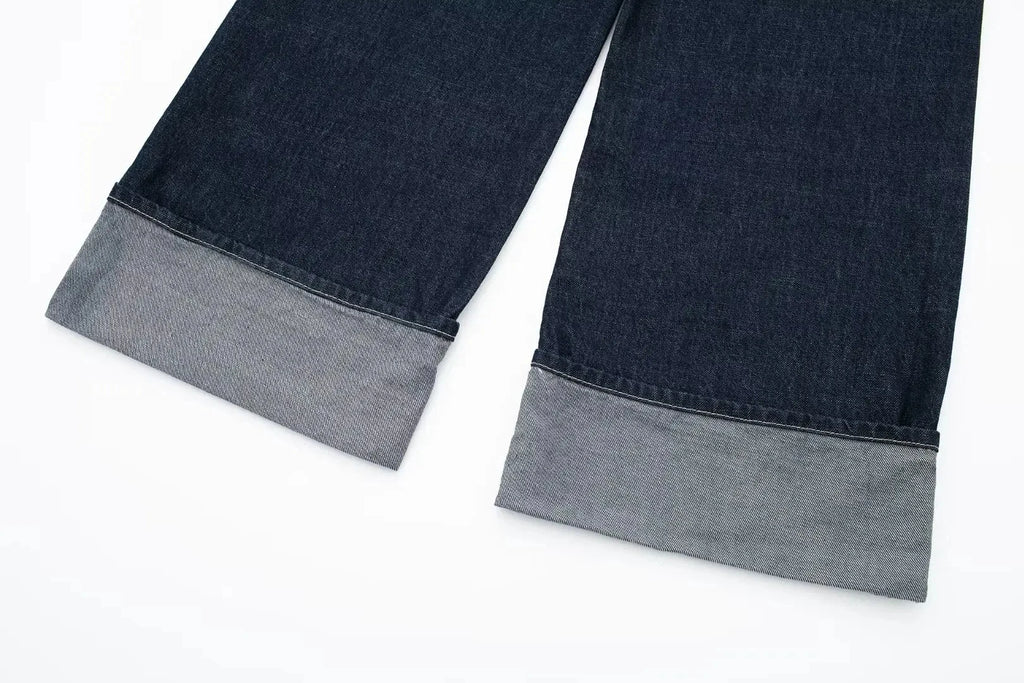 vintage denim women's outfit with a long-sleeve coat and wide-leg jeans