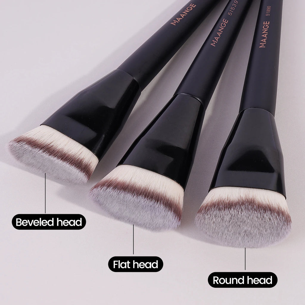 3-Piece Makeup Brush Set – Angled, Round & Flat Brushes with Soft Bristles and Case