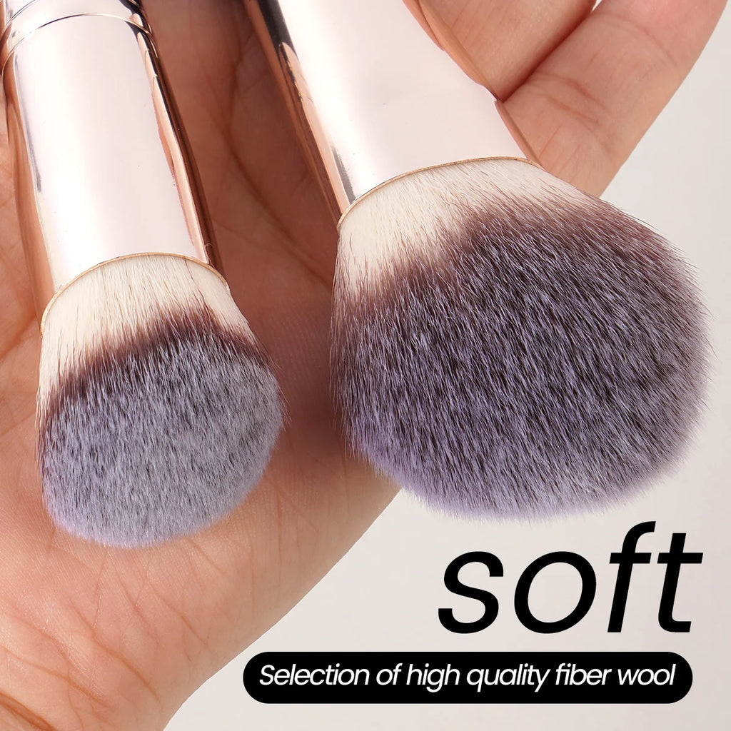 MAANGE 7-piece soft makeup brush set for various cosmetic applications.
